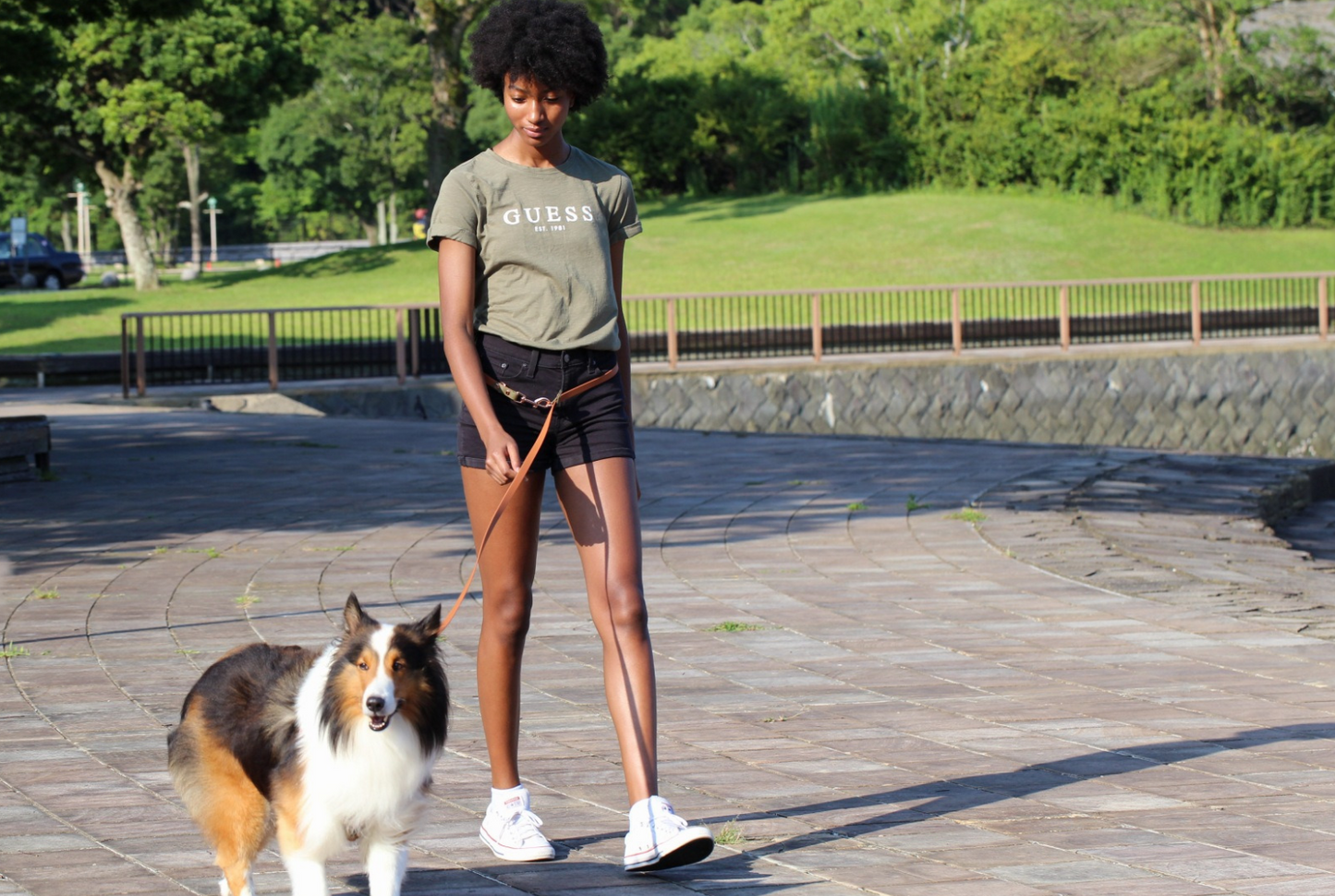 LAKE SIDE Shoulder Leash